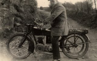 Dieses Foto von unserem Firmengründer Paul Jäppche wurde 1927 aufgenommen.